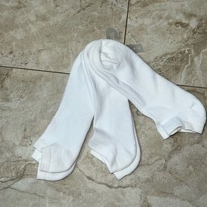 NWT Men’s Big & Tall white 3pc cushioned no show Socks